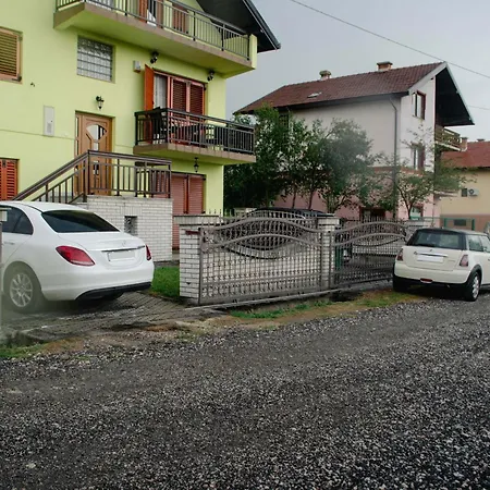 Rent A House Visoko * Biskupici