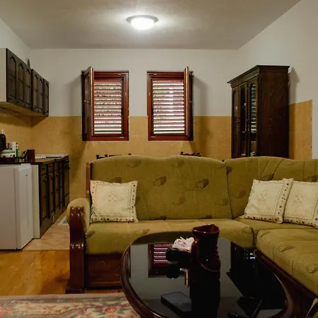 Apartment Rent A House Visoko Biskupici