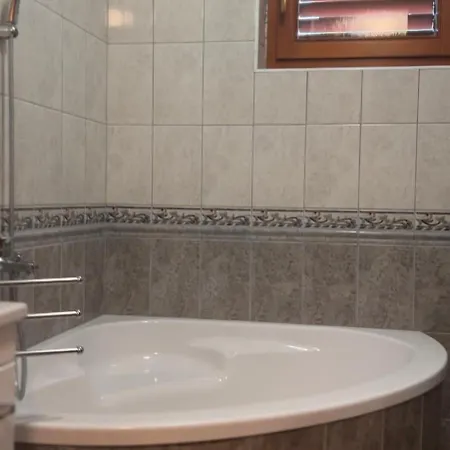 Rent A House Visoko * Biskupici